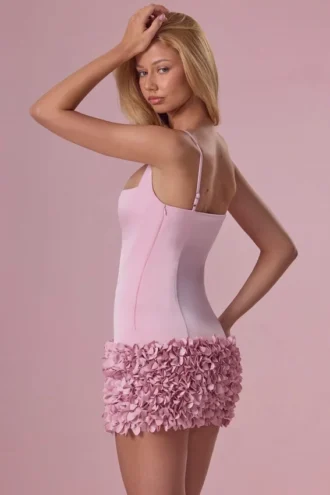 Zelia minikjole i sateng i Blush Pink