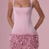 Zelia minikjole i sateng i Blush Pink
