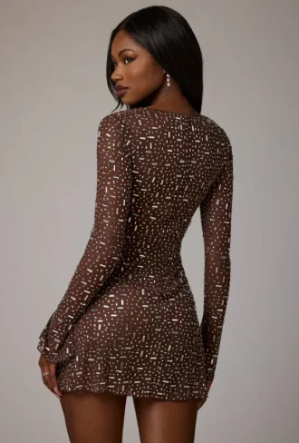 Zeta Sheer Embellished langermet A-linje minikjole i Deep Cocoa