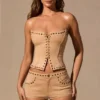 Zoryelle lavt sittende minishorts i tan