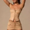 Zoryelle lavt sittende minishorts i tan